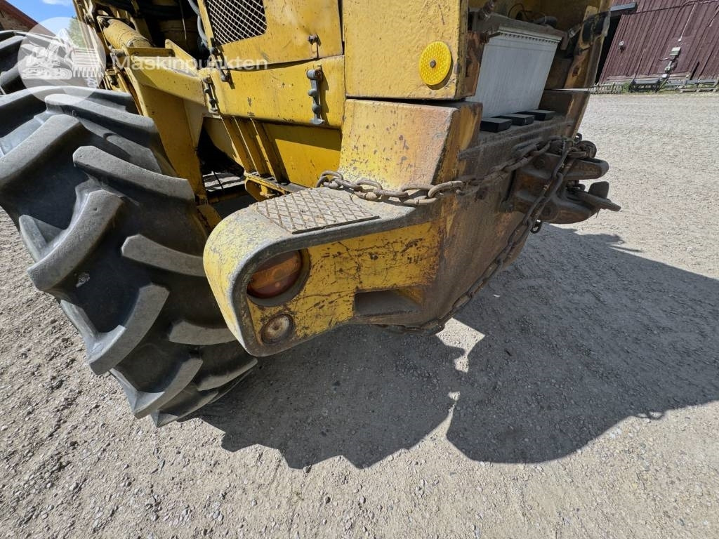 Chargeuse sur pneus Volvo BM 840