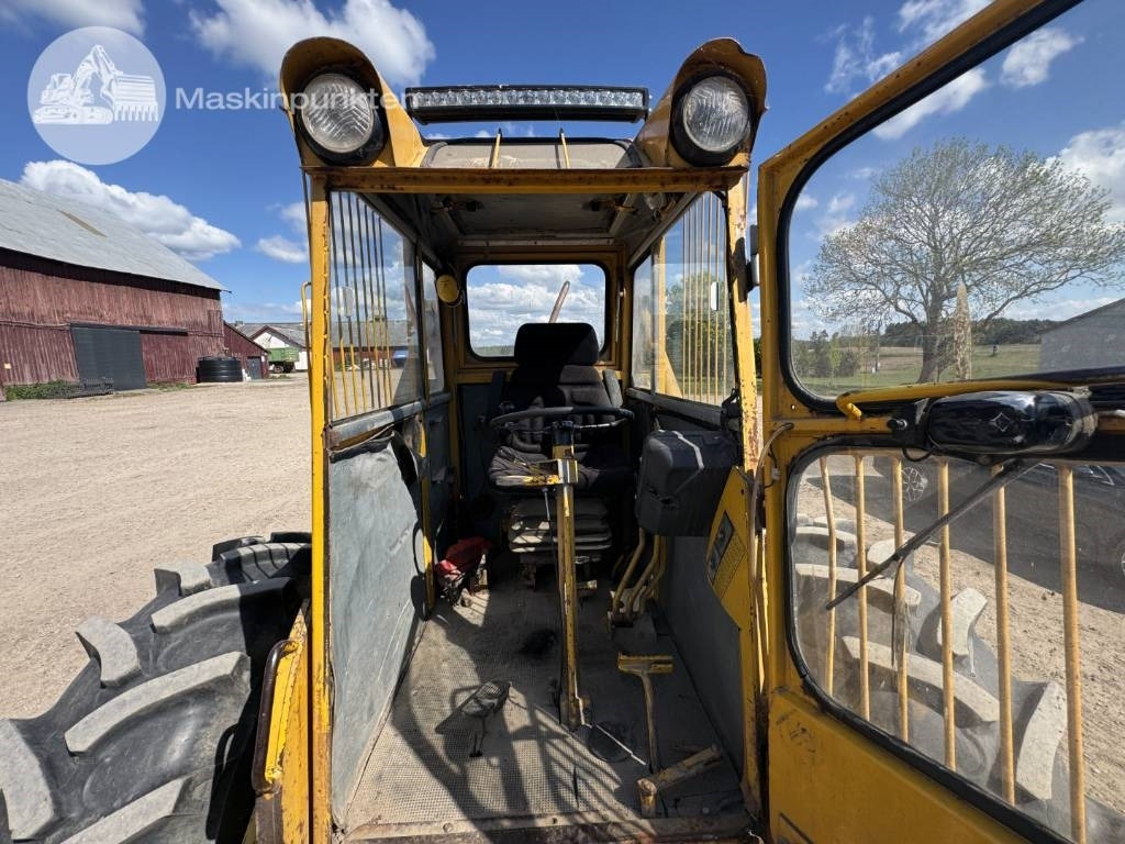 Chargeuse sur pneus Volvo BM 840