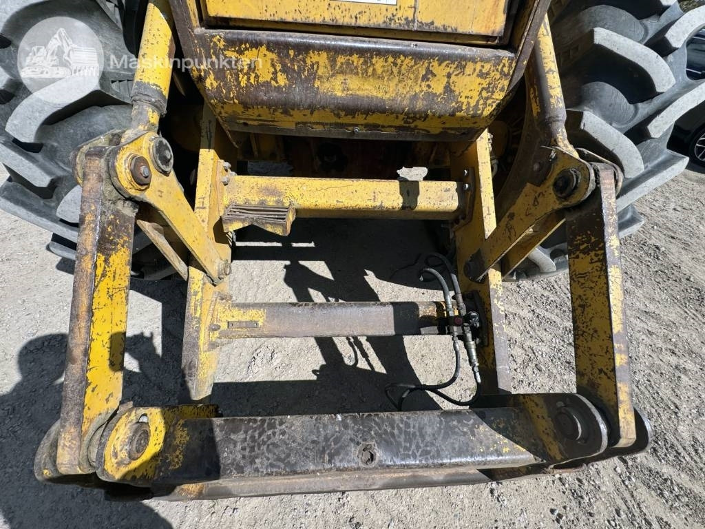 Chargeuse sur pneus Volvo BM 840