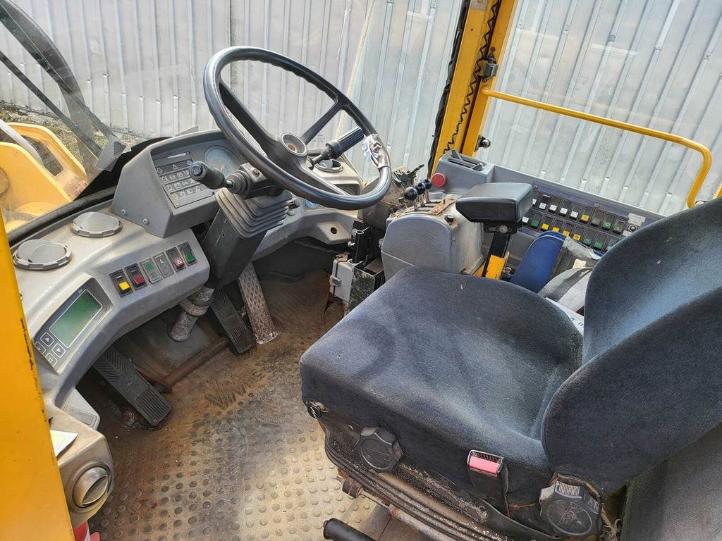 Chargeuse sur pneus Volvo BM L70C