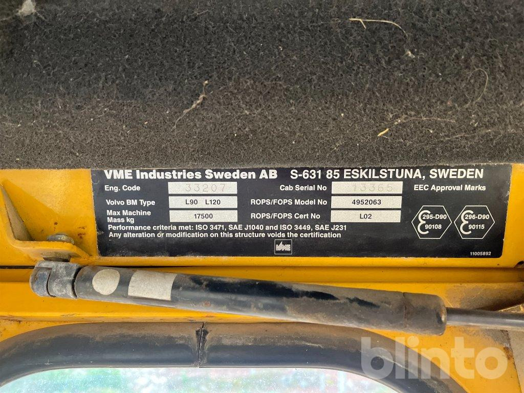 Chargeuse sur pneus Volvo BM L90