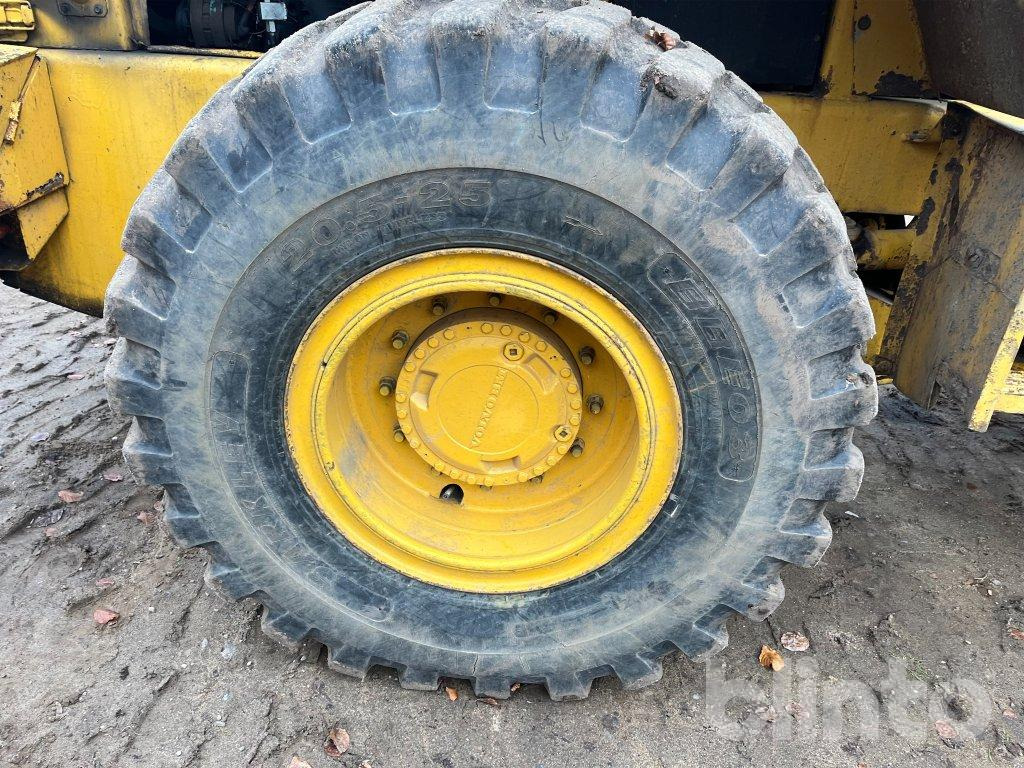 Chargeuse sur pneus Volvo BM L90