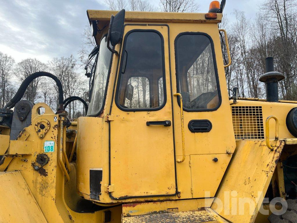 Chargeuse sur pneus Volvo BM L90