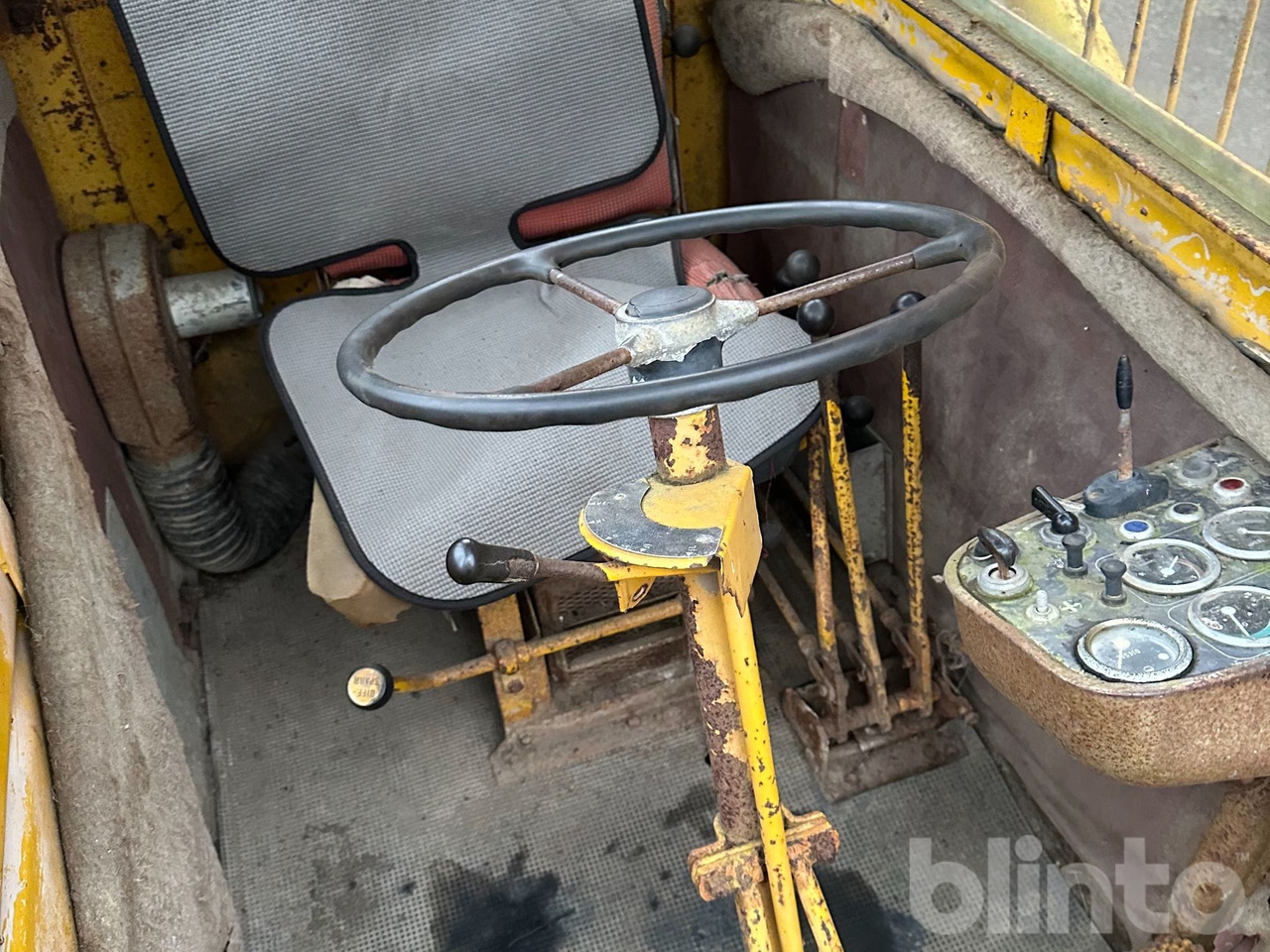 Chargeuse sur pneus Volvo BM LM640