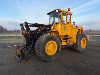 Chargeuse sur pneus Volvo BM LM 846