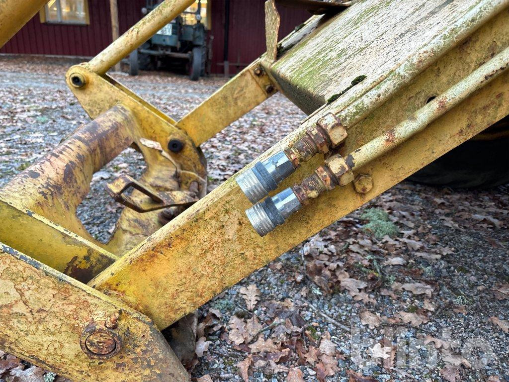 Chargeuse sur pneus Volvo H10 470 bison