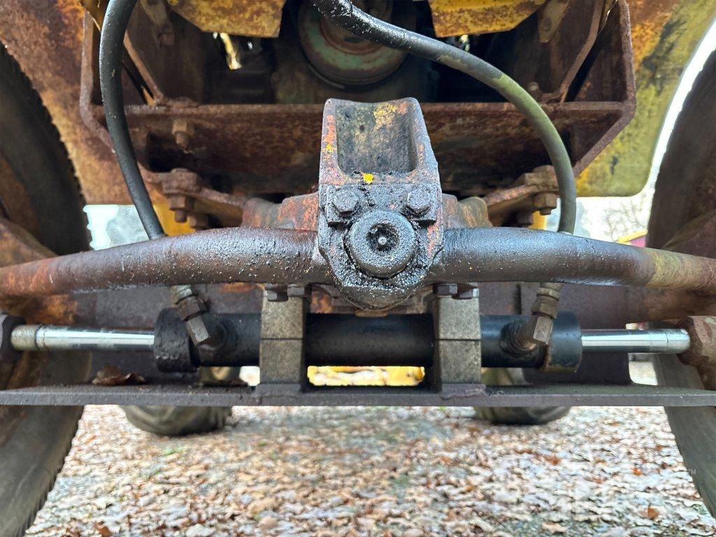 Chargeuse sur pneus Volvo H10 470 bison