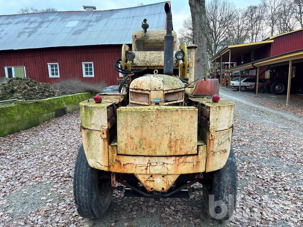Chargeuse sur pneus Volvo H10 470 bison