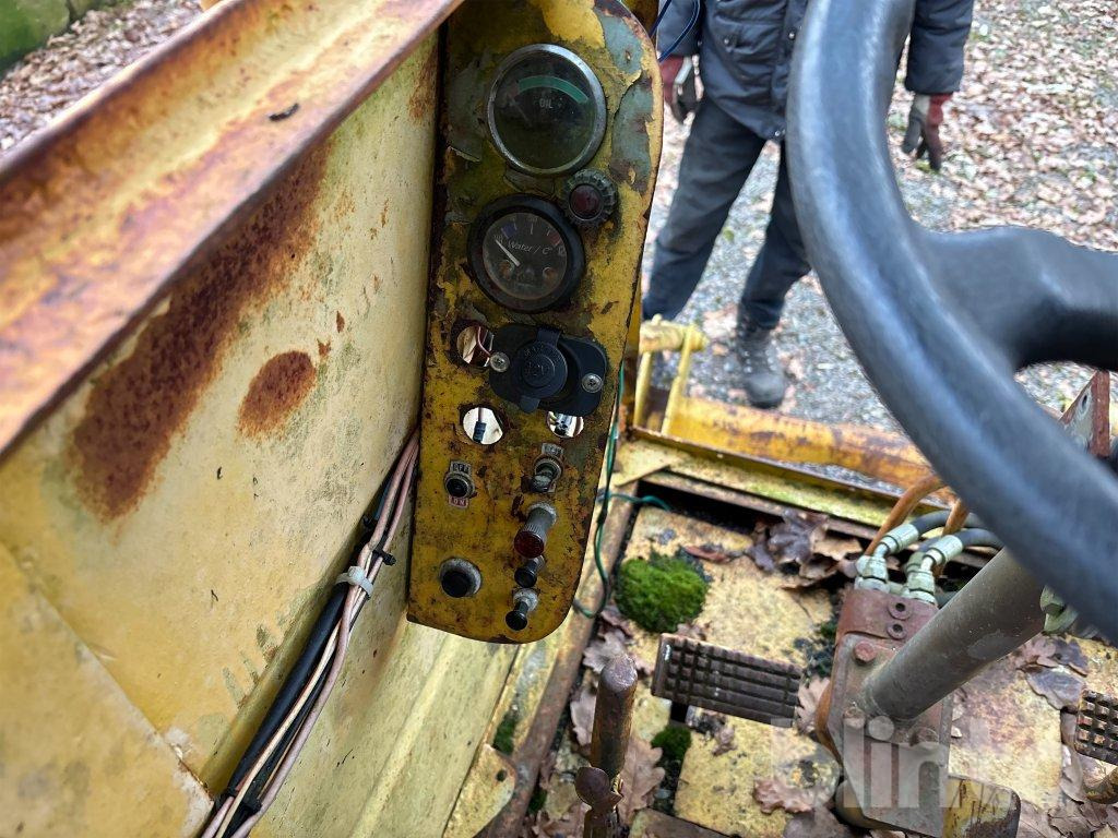 Chargeuse sur pneus Volvo H10 470 bison