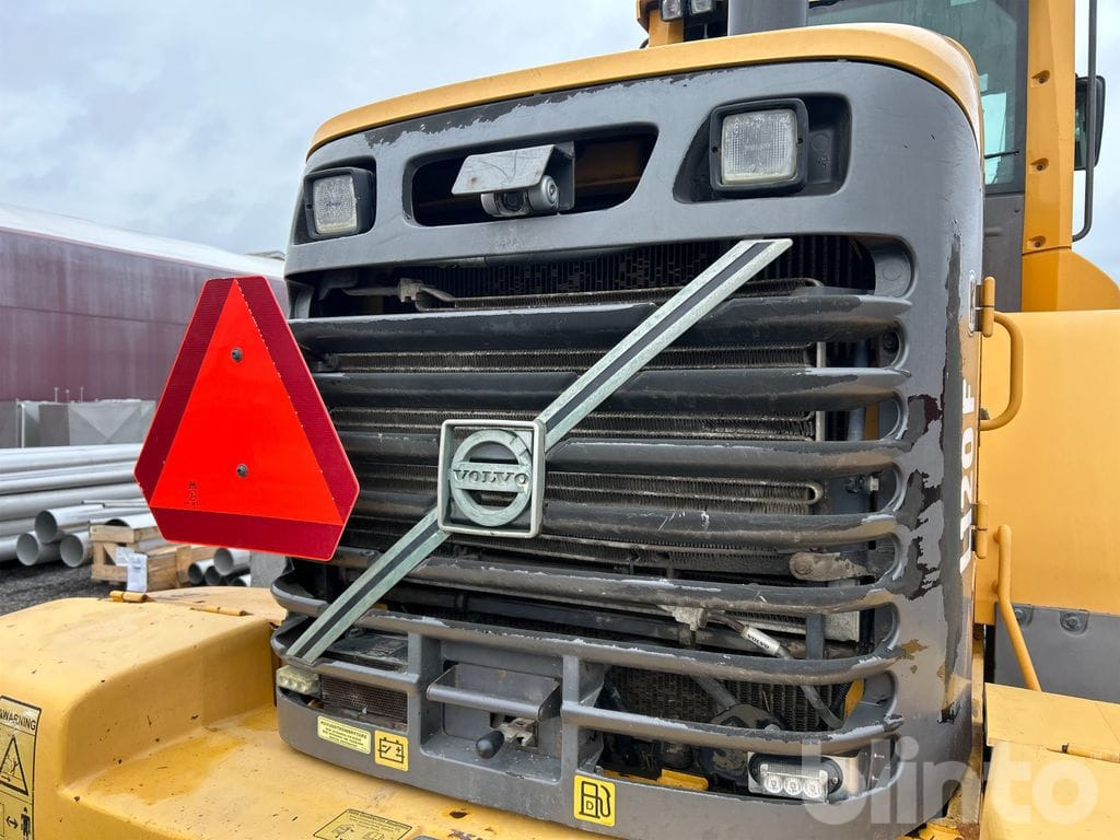 Chargeuse sur pneus Volvo L110F