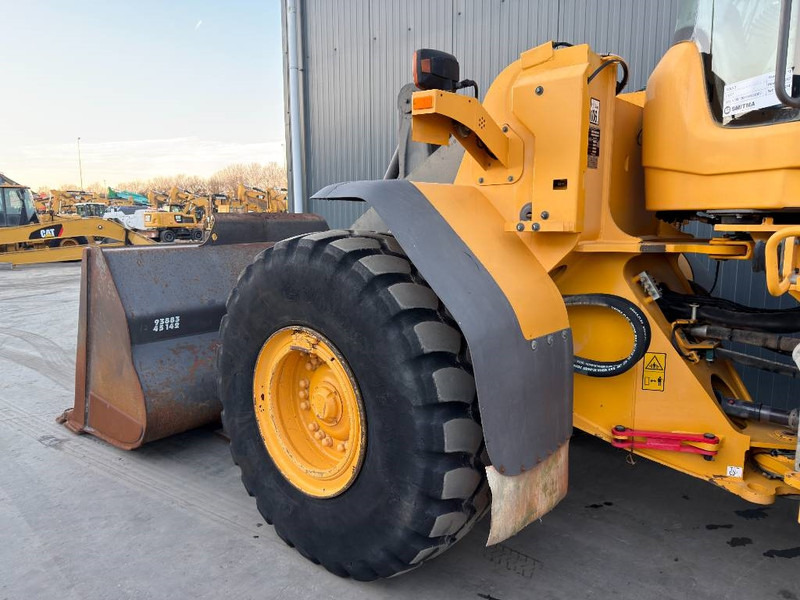 Chargeuse sur pneus Volvo L120F