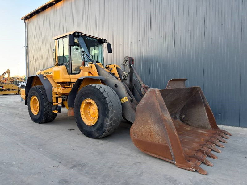 Chargeuse sur pneus Volvo L120F