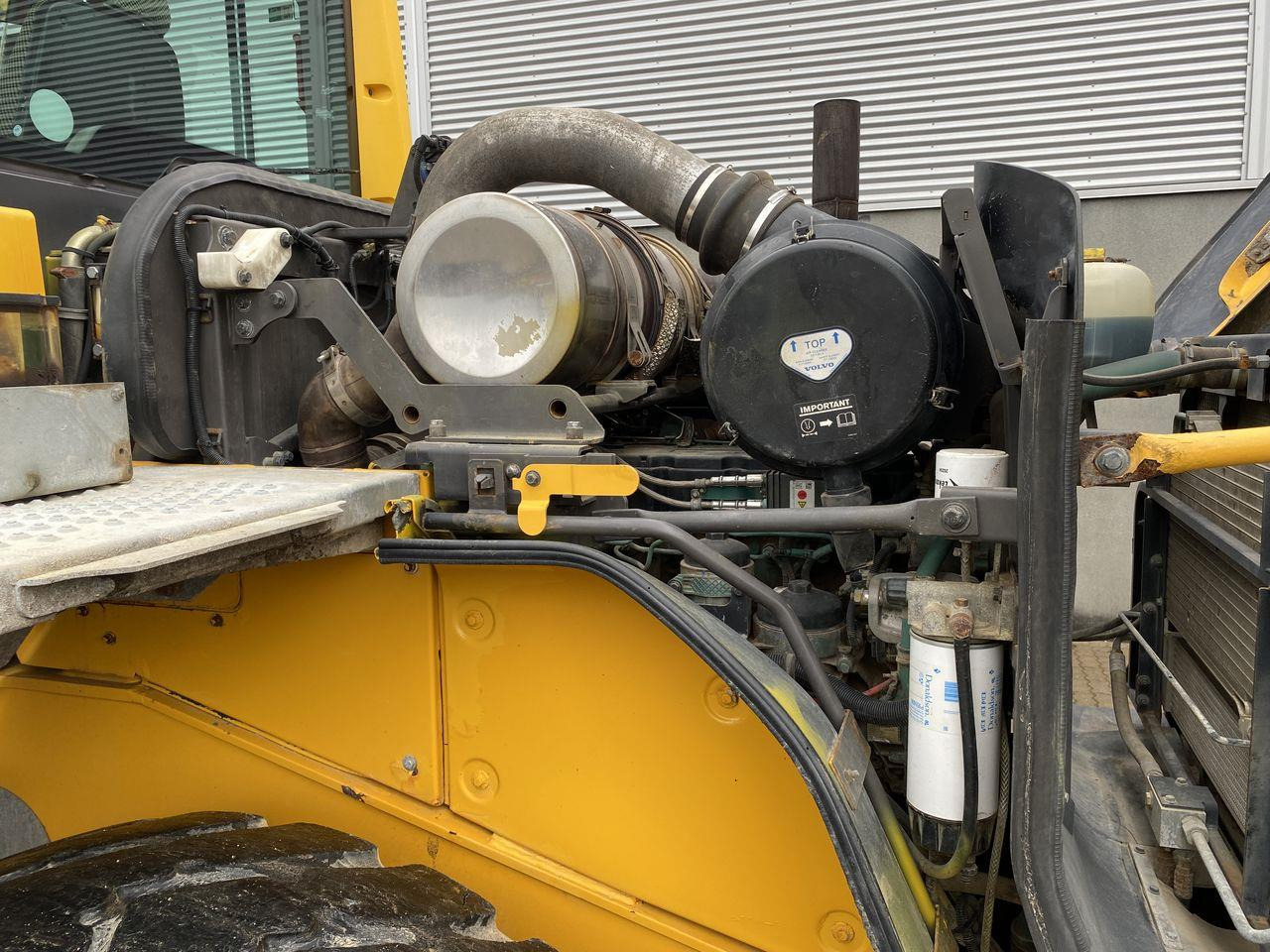 Chargeuse sur pneus Volvo L120G