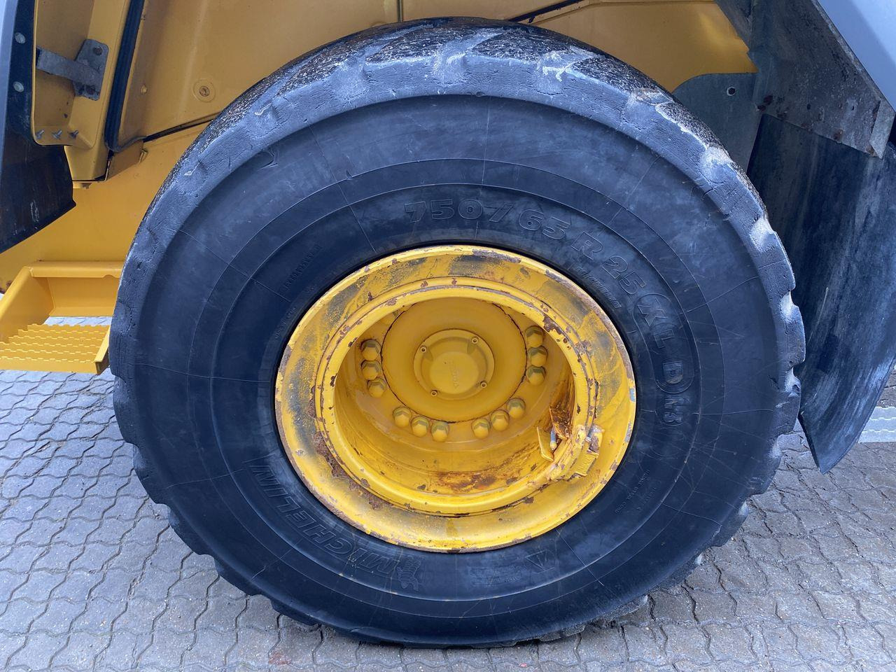 Chargeuse sur pneus Volvo L120G