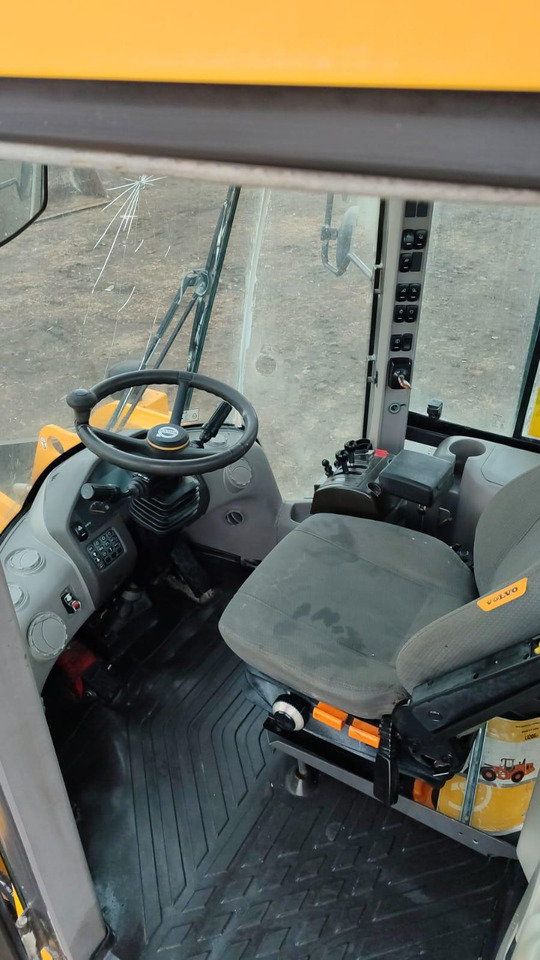 Chargeuse sur pneus Volvo L120G Z