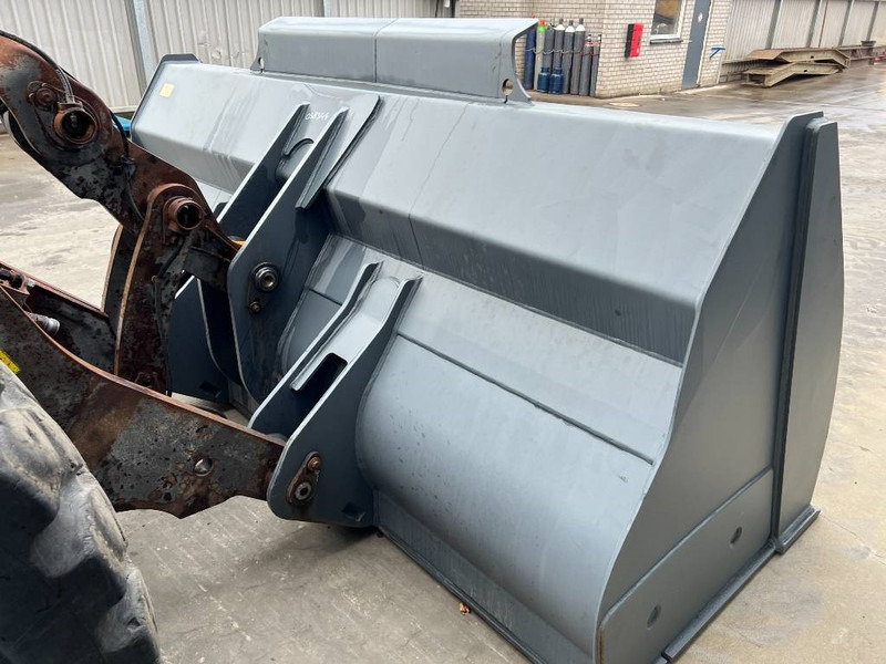 Chargeuse sur pneus Volvo L120H