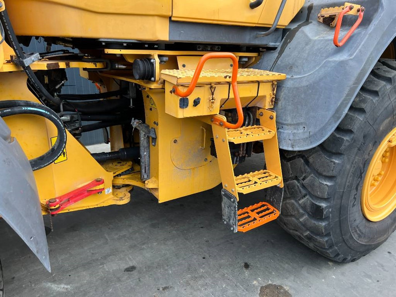 Chargeuse sur pneus Volvo L120H