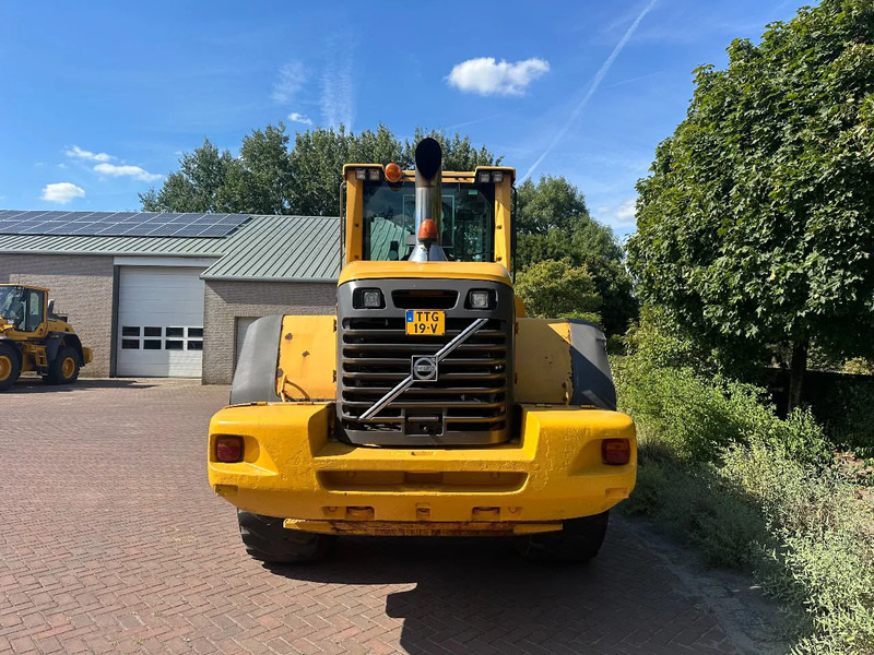 Chargeuse sur pneus Volvo L120 F