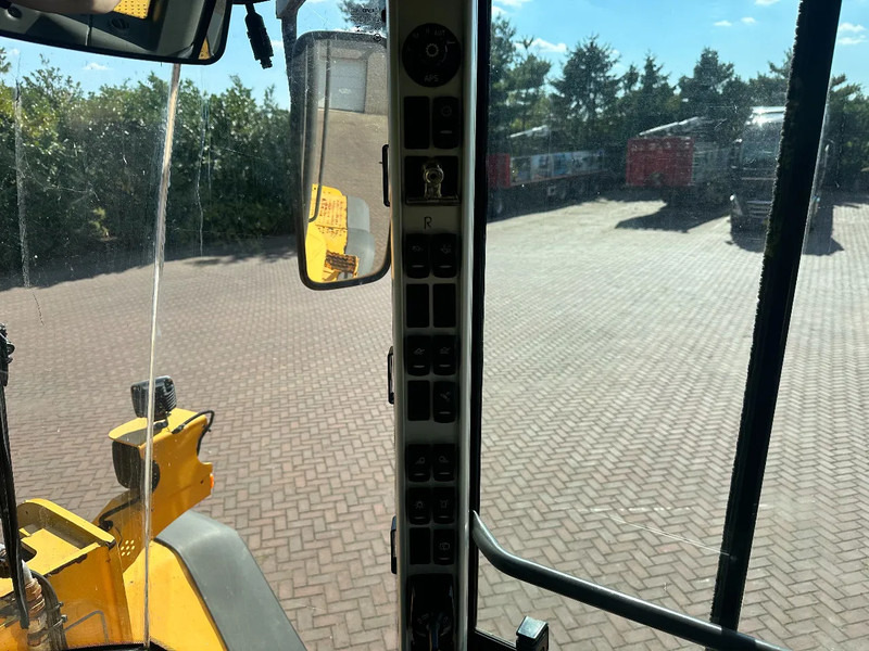 Chargeuse sur pneus Volvo L120 F