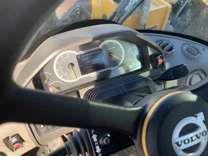 Chargeuse sur pneus Volvo L120 H