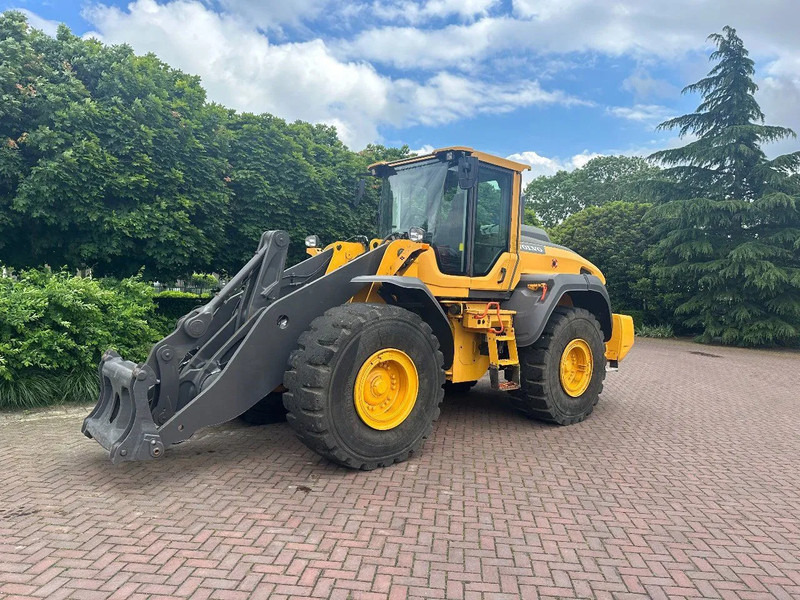 Chargeuse sur pneus Volvo L120 H