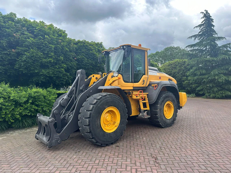 Chargeuse sur pneus Volvo L120 H