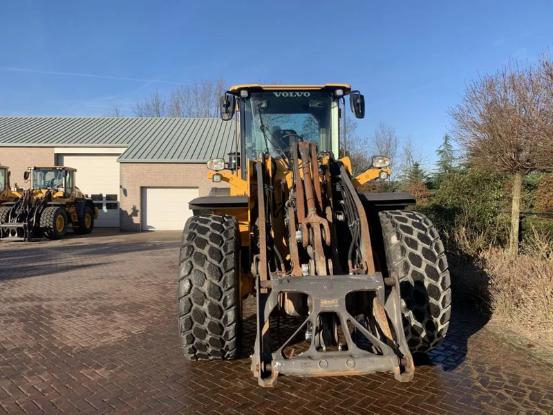 Chargeuse sur pneus Volvo L120 H