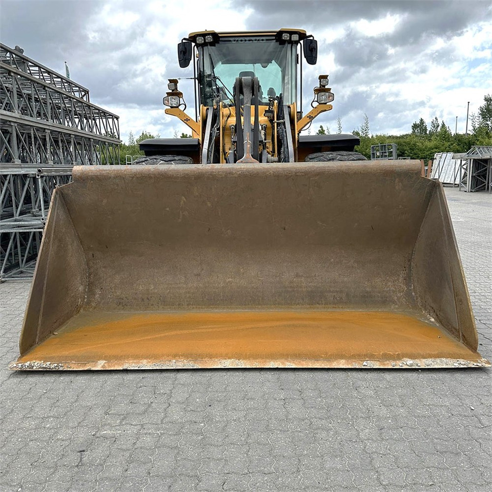 Chargeuse sur pneus Volvo L120 H
