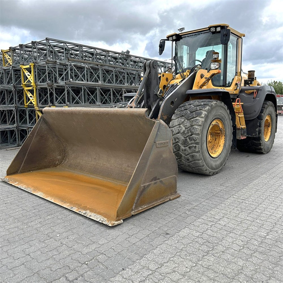 Chargeuse sur pneus Volvo L120 H