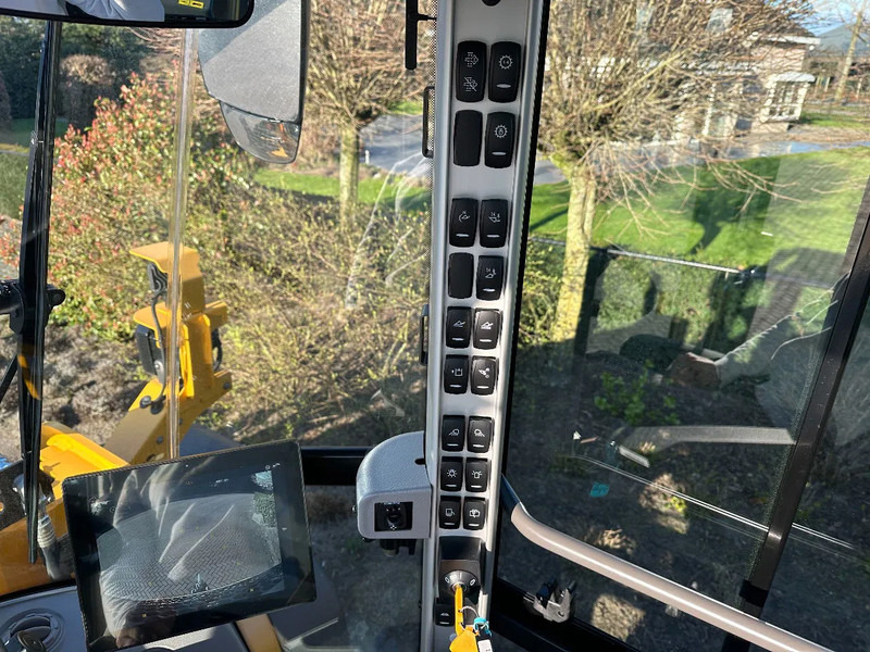 Chargeuse sur pneus Volvo L120 H2 longboom UNUSED