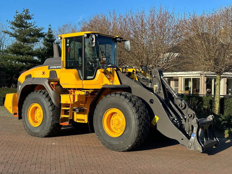 Chargeuse sur pneus Volvo L120 H2 longboom UNUSED