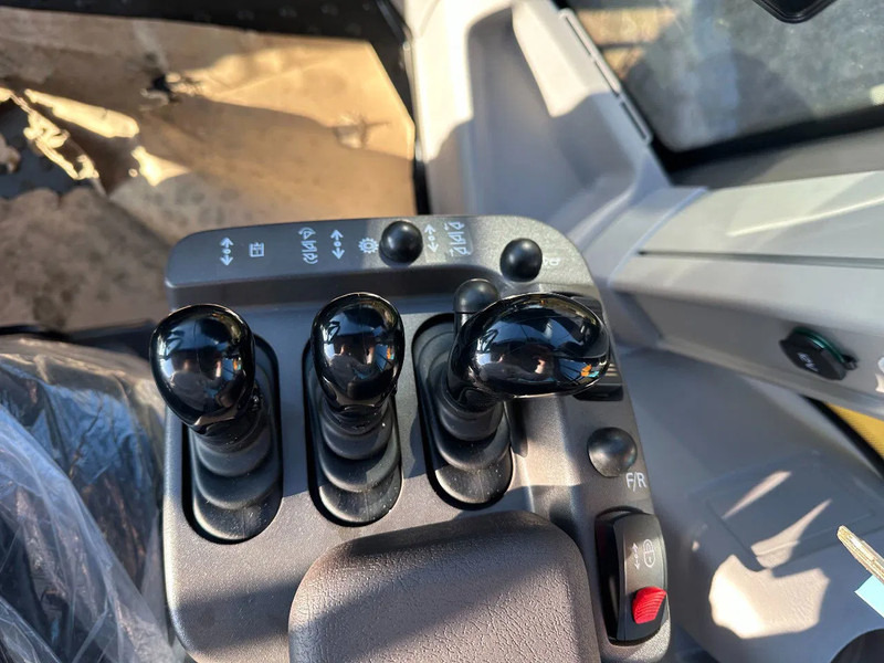 Chargeuse sur pneus Volvo L120 H2 longboom UNUSED