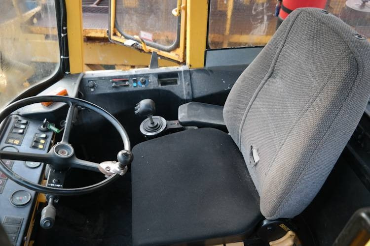 Chargeuse sur pneus Volvo L160 COMPACTOR