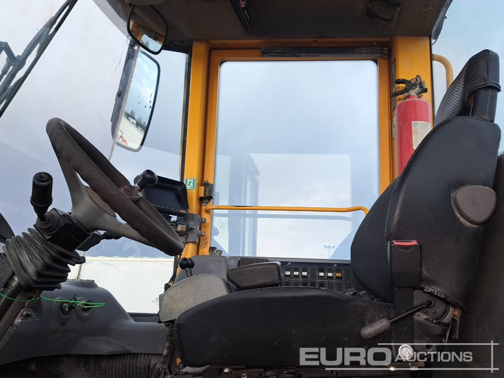 Chargeuse sur pneus Volvo L180E
