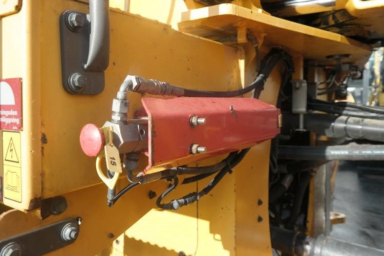 Chargeuse sur pneus Volvo L220G