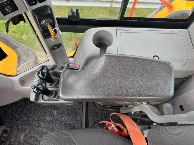 Chargeuse sur pneus Volvo L220H