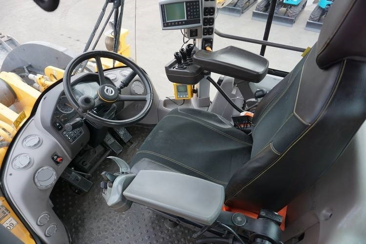 Chargeuse sur pneus Volvo L250H