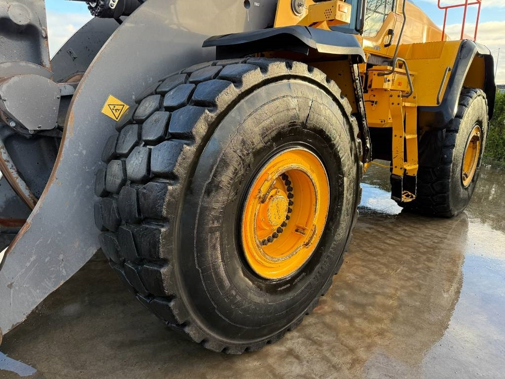 Chargeuse sur pneus Volvo L250H