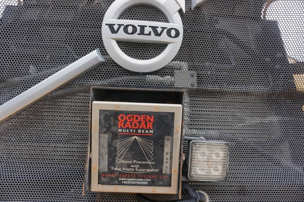 Chargeuse sur pneus Volvo L250H *Uthyres*
