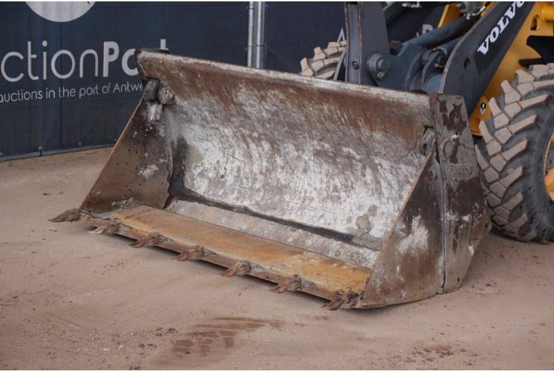 Chargeuse sur pneus Volvo L25F-P