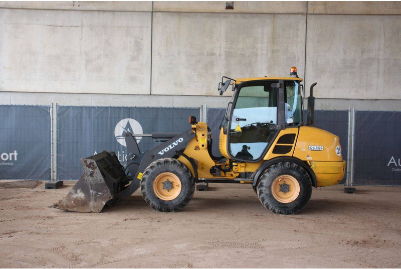 Chargeuse sur pneus Volvo L25F-P