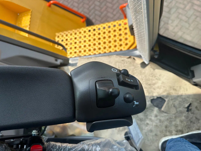 Chargeuse sur pneus Volvo L260 H UNUSED