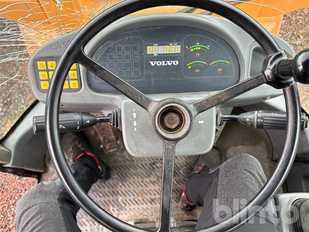 Chargeuse sur pneus Volvo L30B