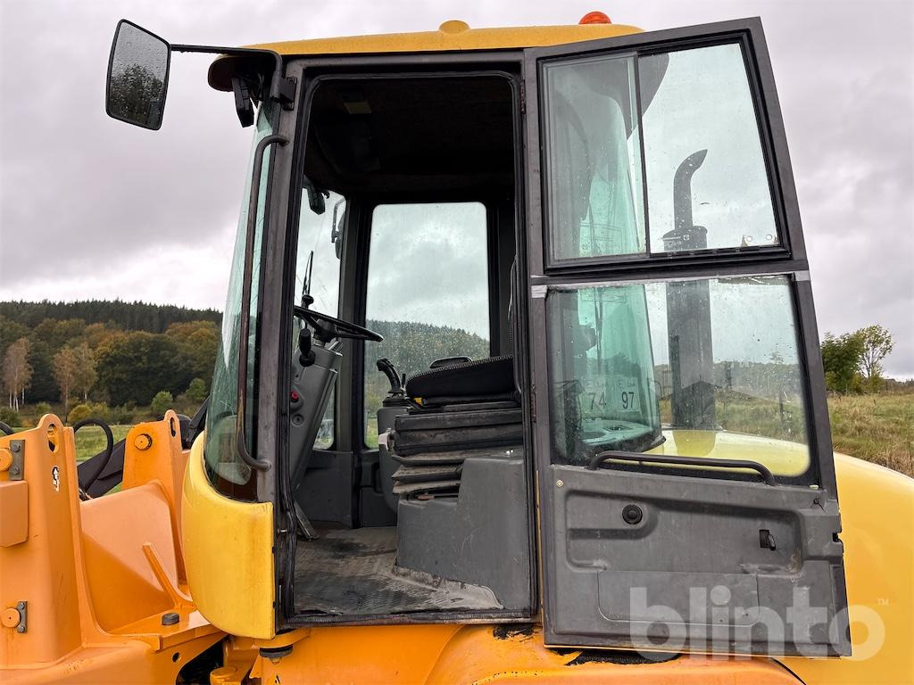 Chargeuse sur pneus Volvo L30B