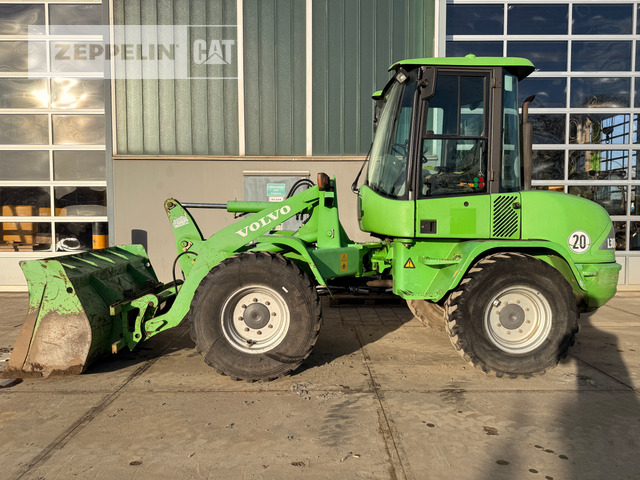 Chargeuse sur pneus Volvo L30B