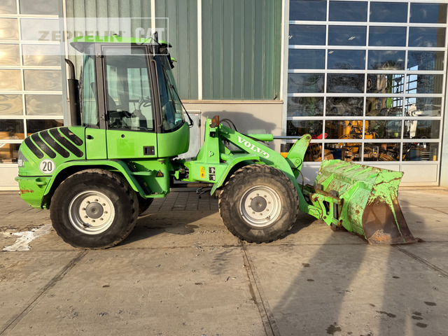 Chargeuse sur pneus Volvo L30B