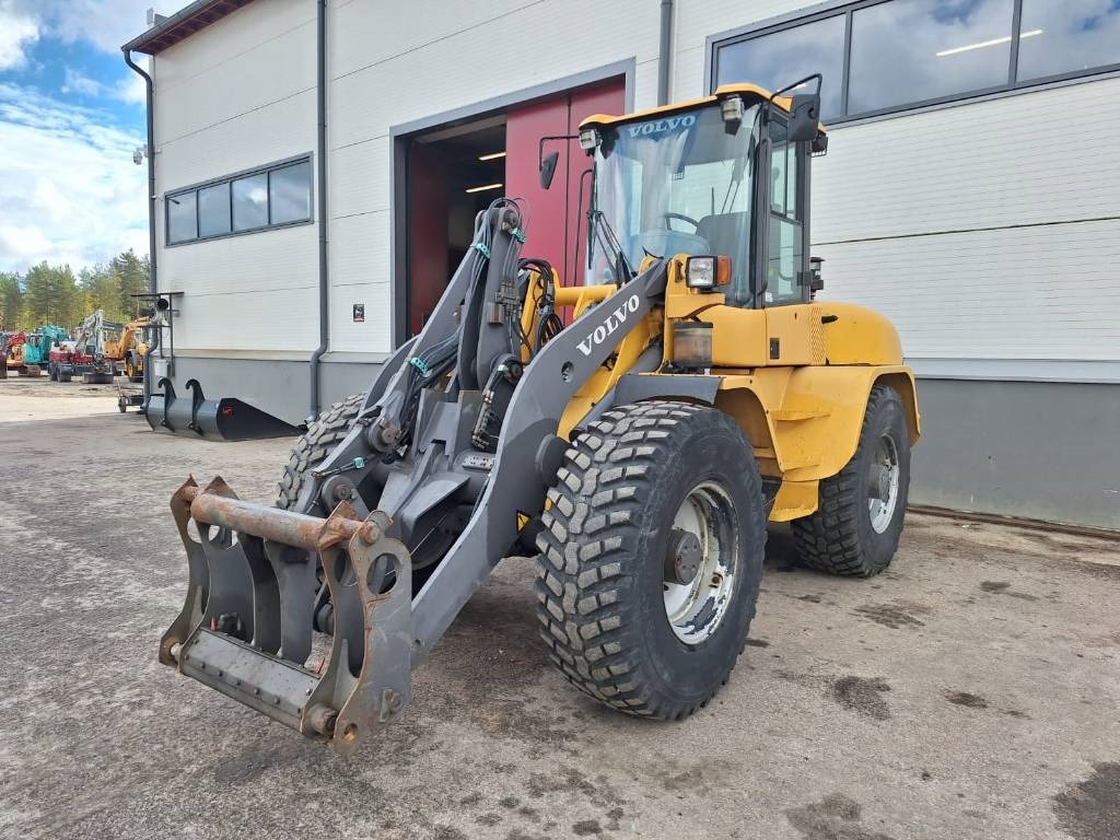 Chargeuse sur pneus Volvo L45B TPS RASVARI, YM.