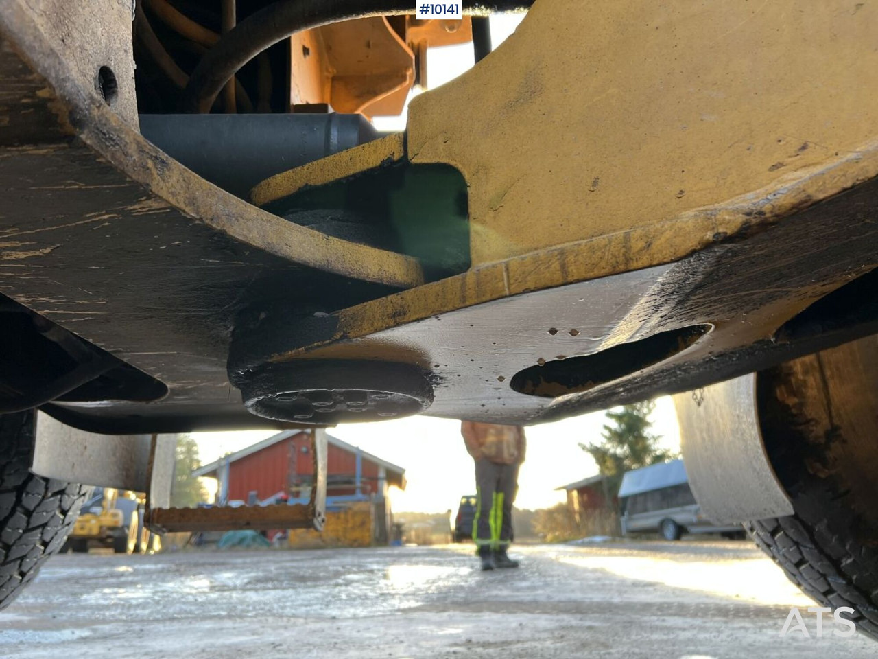 Chargeuse sur pneus Volvo L60F Wheel loader with tilt hitch (VIDEO)