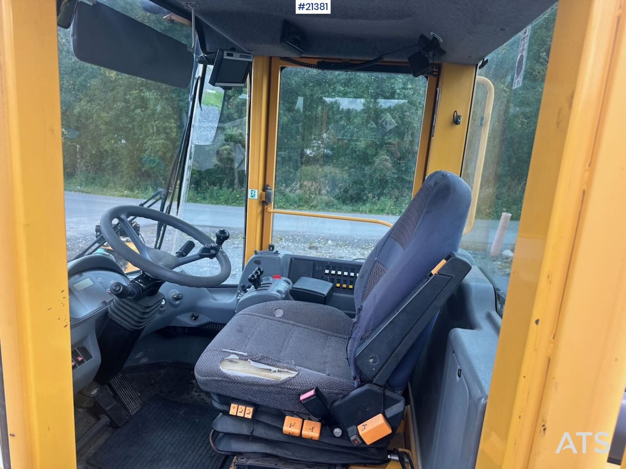 Chargeuse sur pneus Volvo L90E hjullaster. SE VIDEO