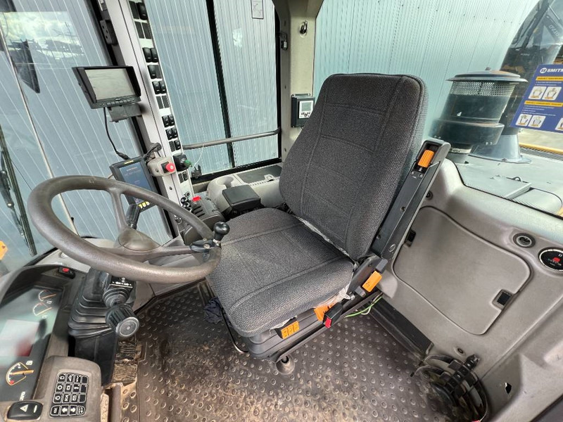 Chargeuse sur pneus Volvo L90F